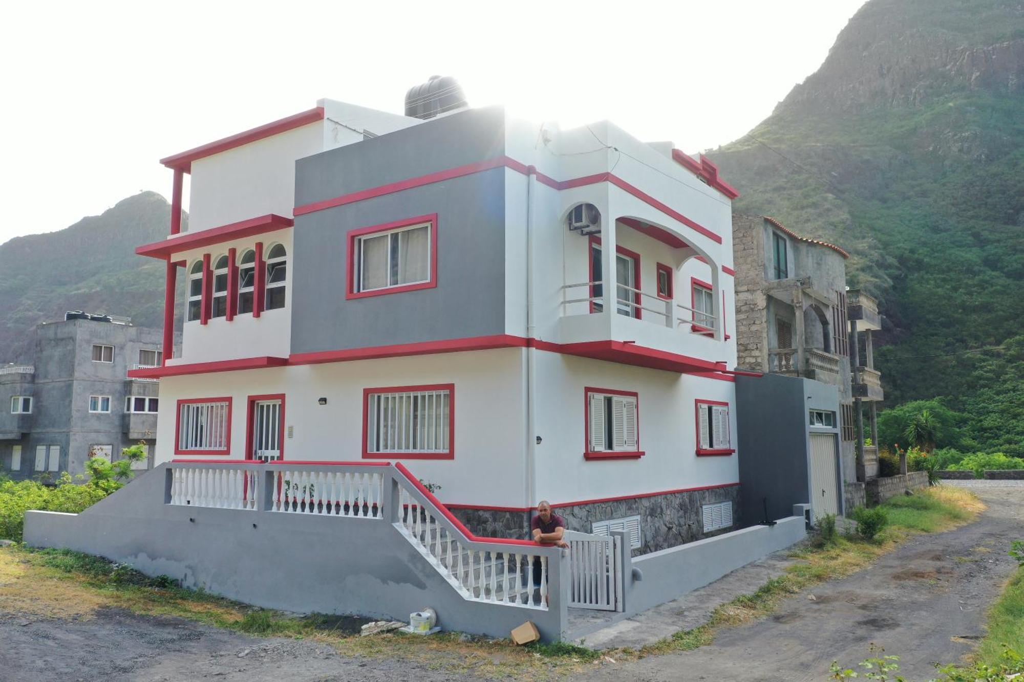Fadias Quartos - Rooms Ribeira Grande المظهر الخارجي الصورة