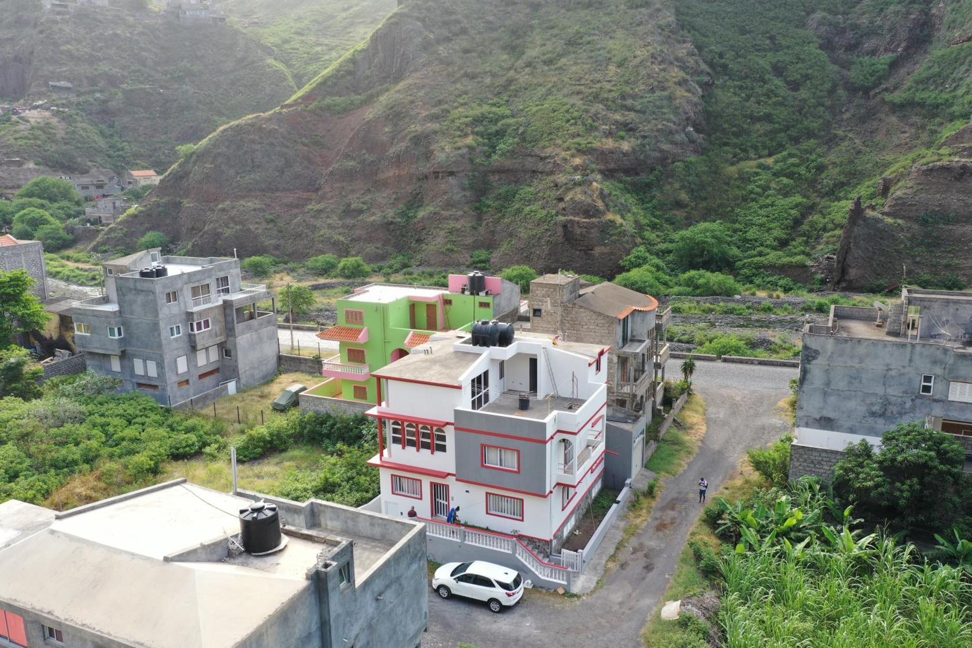 Fadias Quartos - Rooms Ribeira Grande المظهر الخارجي الصورة