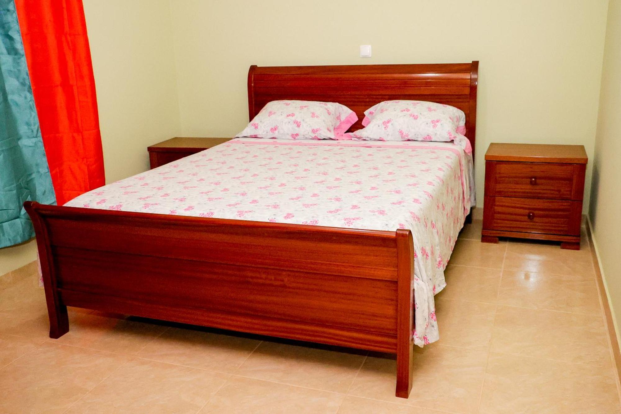 Fadias Quartos - Rooms Ribeira Grande المظهر الخارجي الصورة